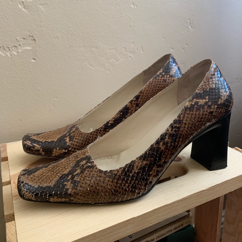 Vintage Via Spiga snakeskin heels